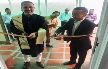 El Embajador Abhishek Singh y el Viceministro de Cultura Audiovisual de Venezuela, S.E. Sergio Arria, inauguraron la Exposicion Cultural India en la Embajada. Incluyo una exposicion fotografica sobre Mahatma Gandhi y Sardar Patel, asi como una presentacion de Danza Odissi.